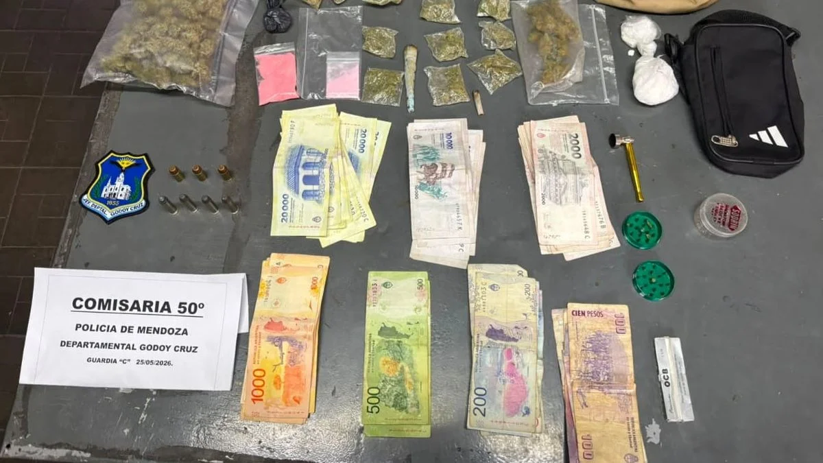 Cuatro detenidos durante un patrullaje en Godoy Cruz: secuestraron droga, municiones y dinero