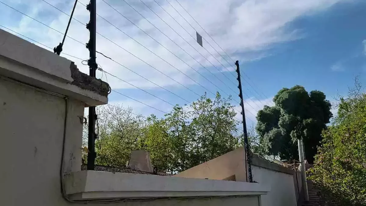Un niño de 6 años está luchando por su vida tras recibir una descarga eléctrica en su domicilio en Maipú