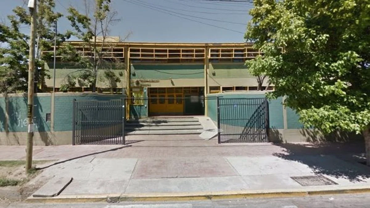 Delincuentes ingresaron a robar a una escuela de Godoy Cruz y tuvieron que suspender las clases