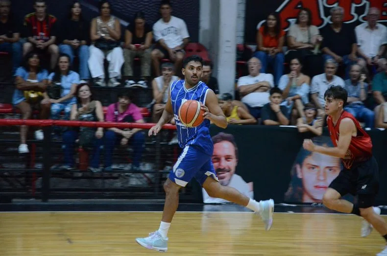Godoy Cruz va por el bicampeonato en el Vendimia de b&aacute;squet.