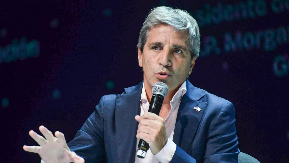 Luis Caputo tendrá las manos libres para endeudar al país gracias a un artítulo del Presupuesto