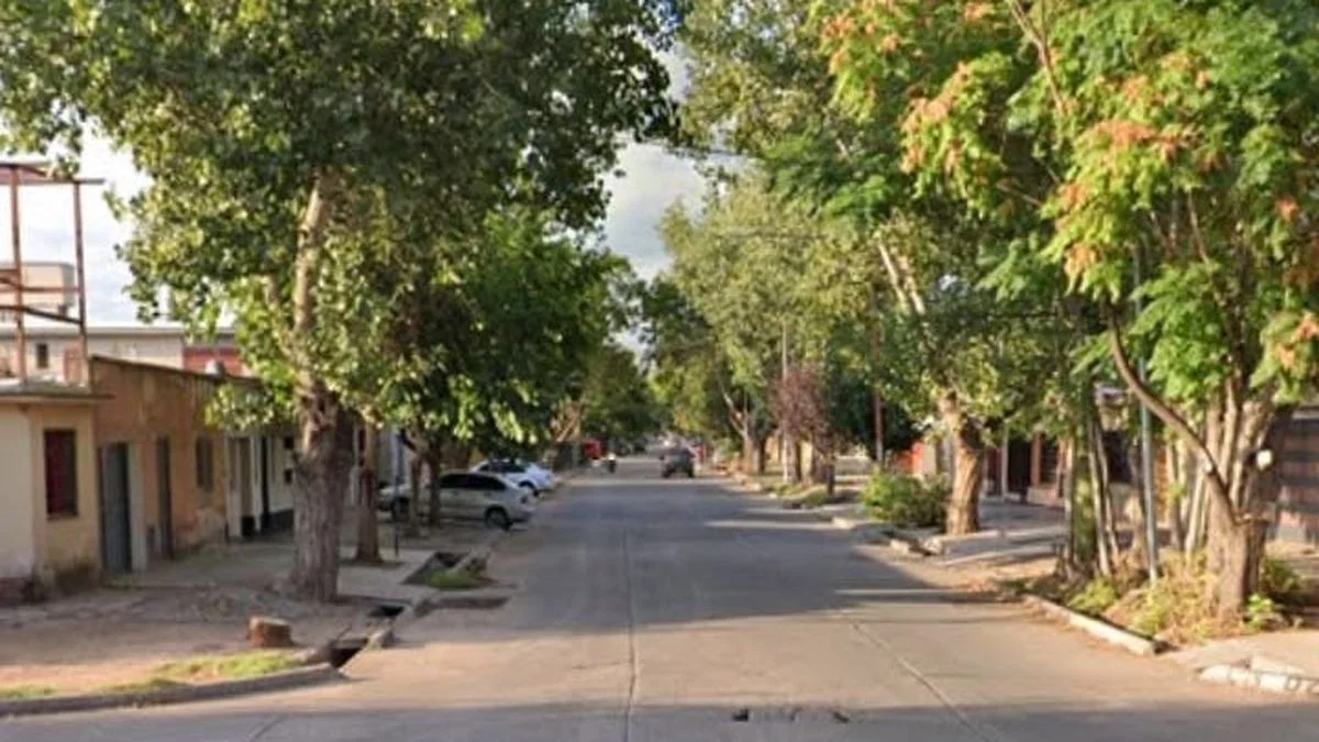 Las Heras: lo amenazaron con un arma y le robaron la moto cuando llegaba a su casa