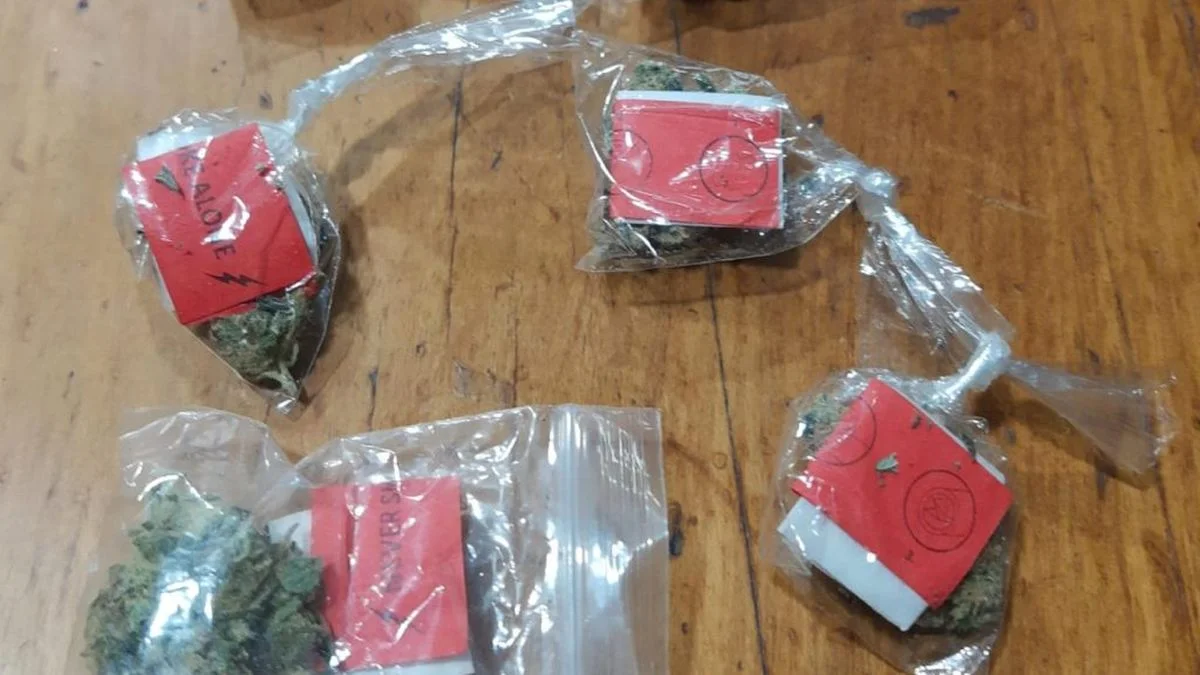 Marihuana en la vía pública: tres personas quedaron detenidas en Guaymallén y Godoy Cruz