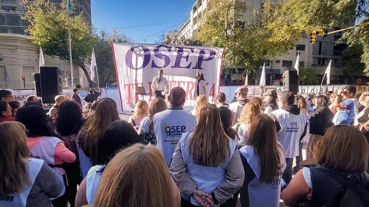 "¡Adonde vaya lo iremos a buscar!": el SUTE protestará en cada escuela que visite Cornejo