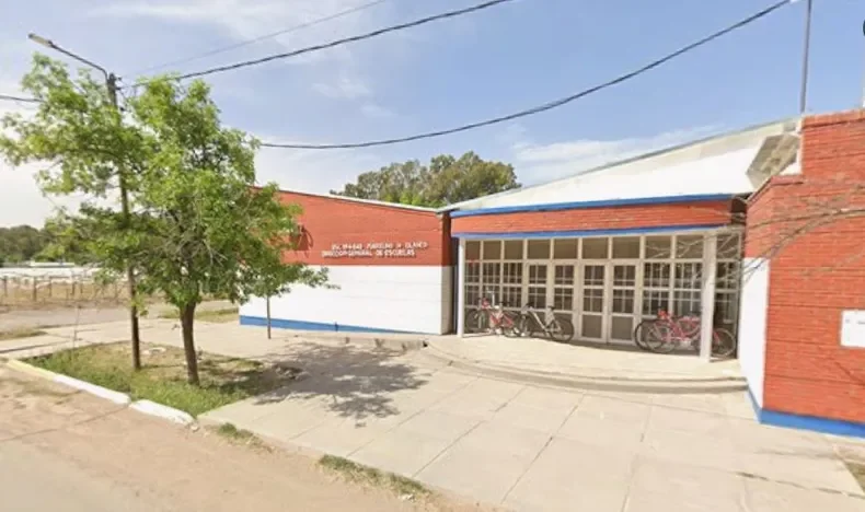 La escuela donde ocurrió el hecho está ubicada en La Paz y distintas áreas del Gobierno intervinieron en la resolución. 