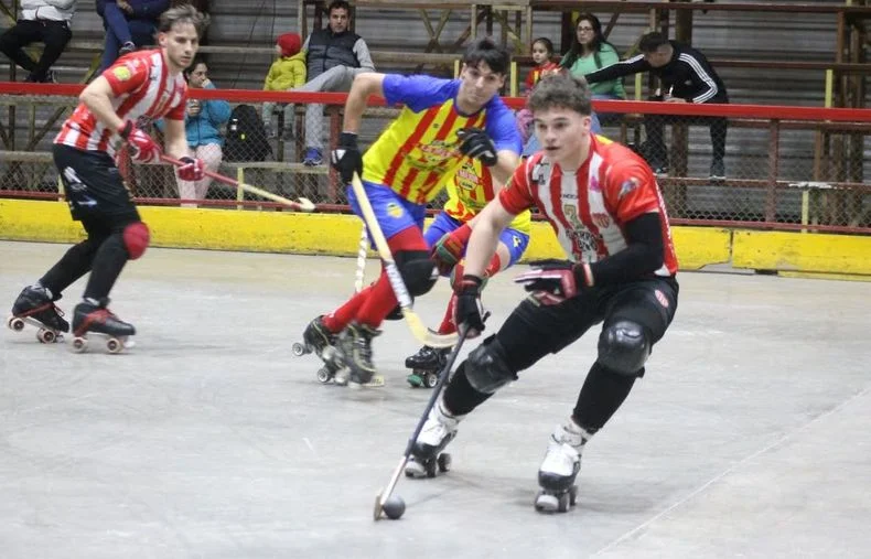 Los equipos mendocinos dan pelea en los torneos nacionales de hockey sobre patines.