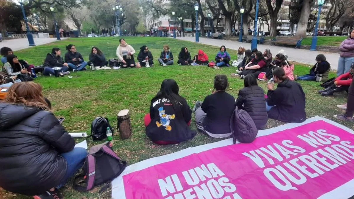 Ni Una Menos Mendoza denunció hostigamiento policial y convocó a conferencia en la Legislatura