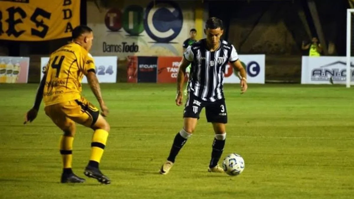 Gimnasia empató en Santiago del Estero y se mantiene como líder de la Zona B de la Primera Nacional