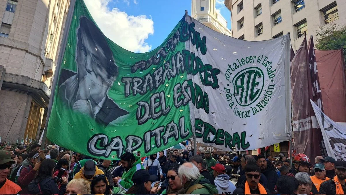 Fuerte reacción gremial en apoyo a Cristina: las dos CTA denunciaron proscripción y se viene un paro de ATE
