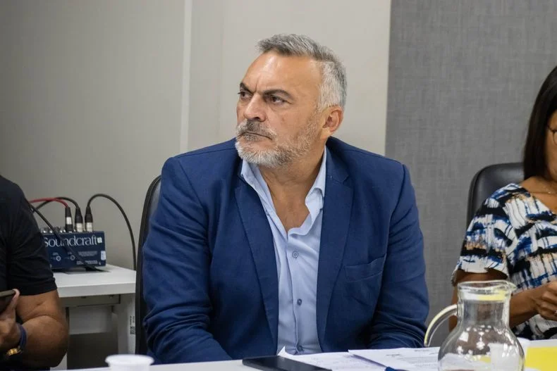 Félix González, senador por el PJ. 
