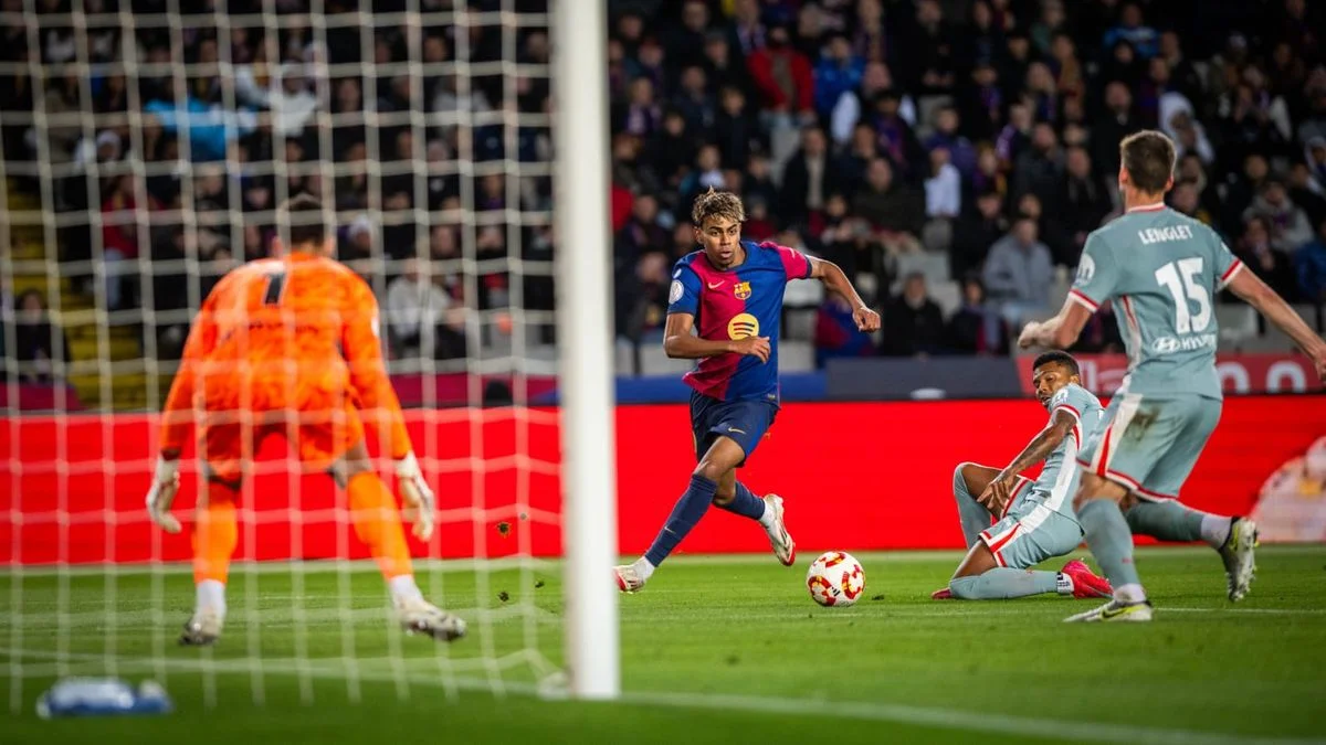 Barcelona y Atlético Madrid empataron 4-4 en el partido del año