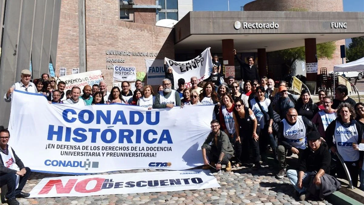 Paro en las universidades por la asfixia financiera: la UNCuyo en emergencia salarial
