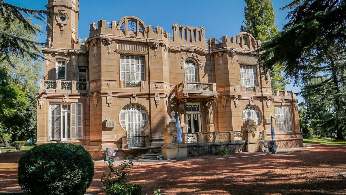 Una noche mágica entre leyendas y tradición en el Museo del Vino en Maipú