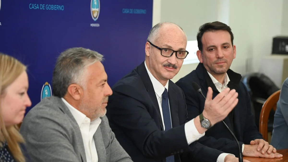 Mendoza presentó una nueva estrategia integral para la niñez junto a Unicef