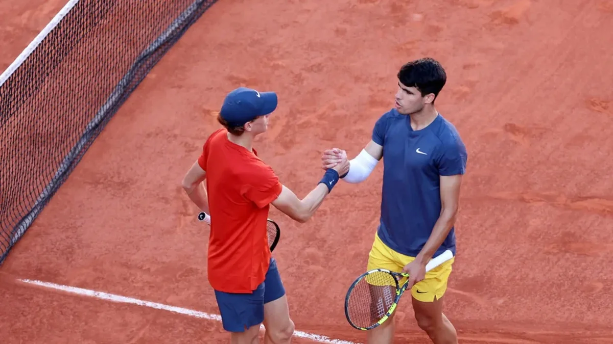 Promesa de partidazo: Jannik Sinner y Carlos Alcaraz definen la corona de Roland Garros