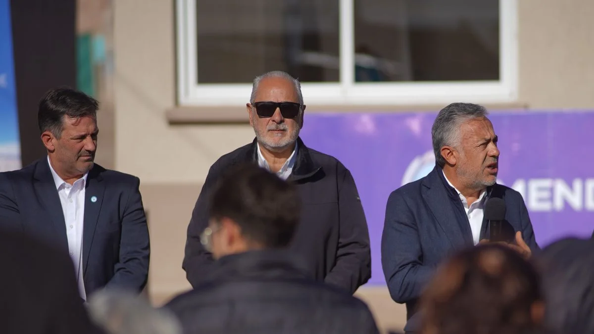Un intendente da el salto y acordó su pase al frente de radicales y libertarios