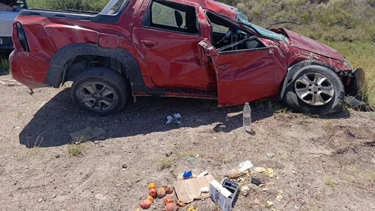 Sufrió un vuelco en una ruta nacional y terminó con una fractura expuesta en su brazo