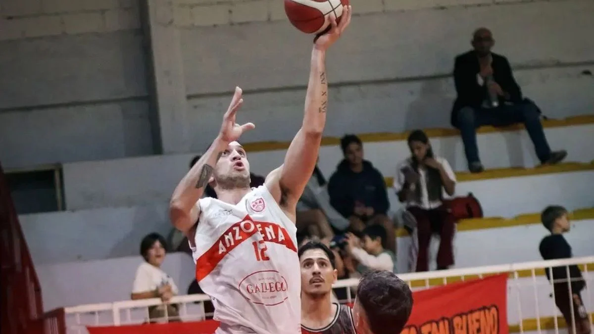 Básquet: Anzorena no cede terreno en el Apertura
