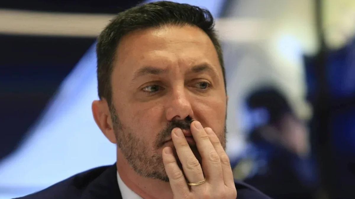 ¿Por qué la Armada realiza entrenamientos prohibidos? Le piden explicaciones a Luis Petri