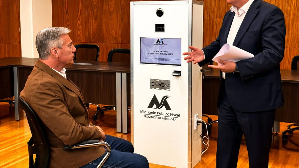 El intendente de Alvear presentó tótems judiciales para agilizar las denuncias de los vecinos
