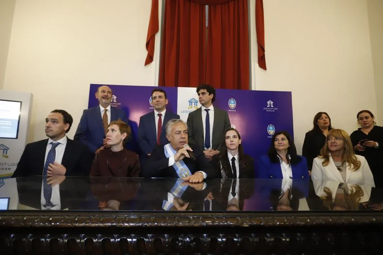 Estos son los anuncios que hizo Cornejo para luchar contra la inseguridad