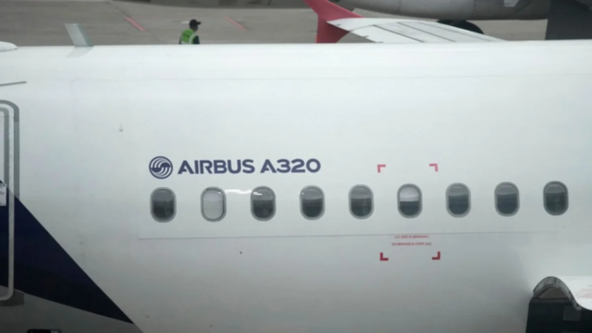 Fallo informático que detectó Airbus en sus aviones frenó miles de vuelos