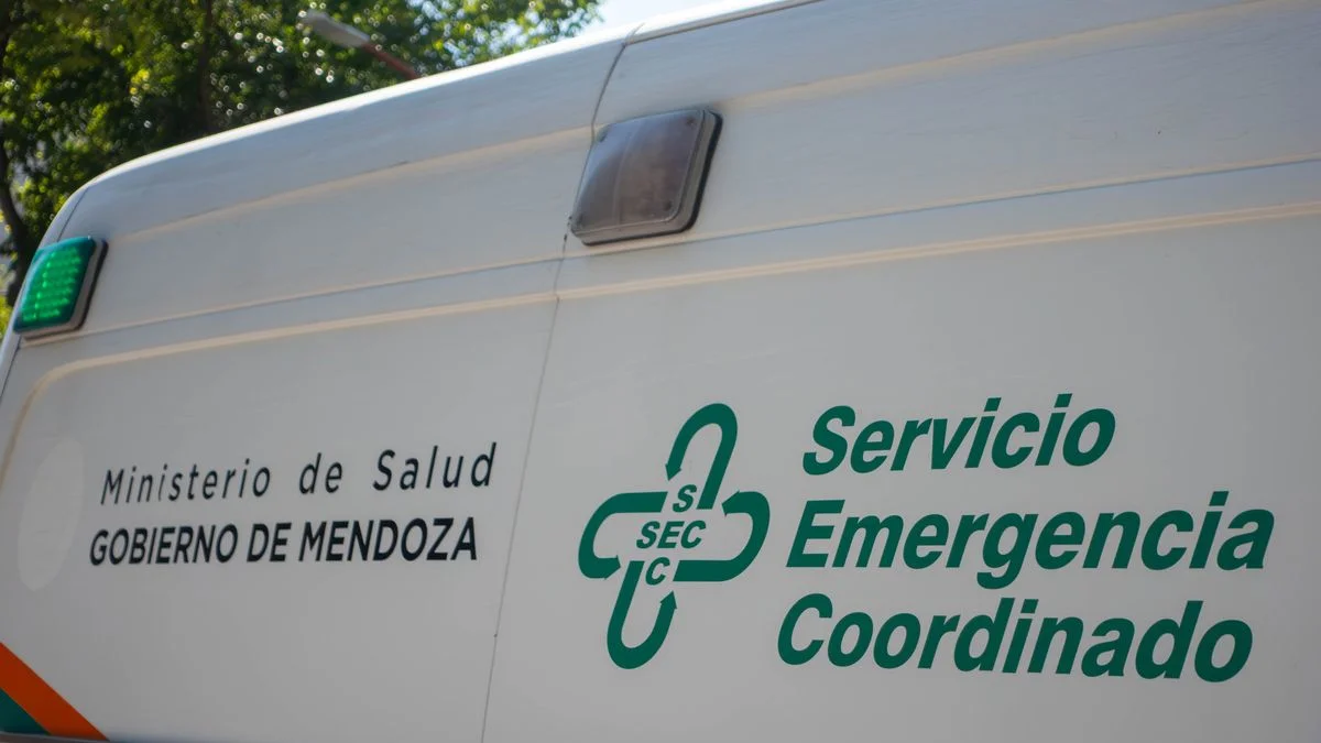 Tragedia en San Carlos: un peatón murió tras ser atropellado por un motociclista