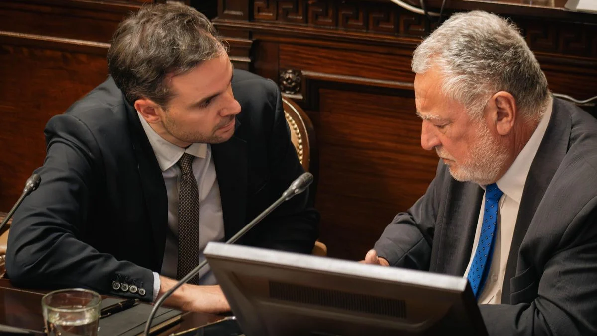 El Pro cambia uno de los bloques y afloran incomodidades dentro del partido