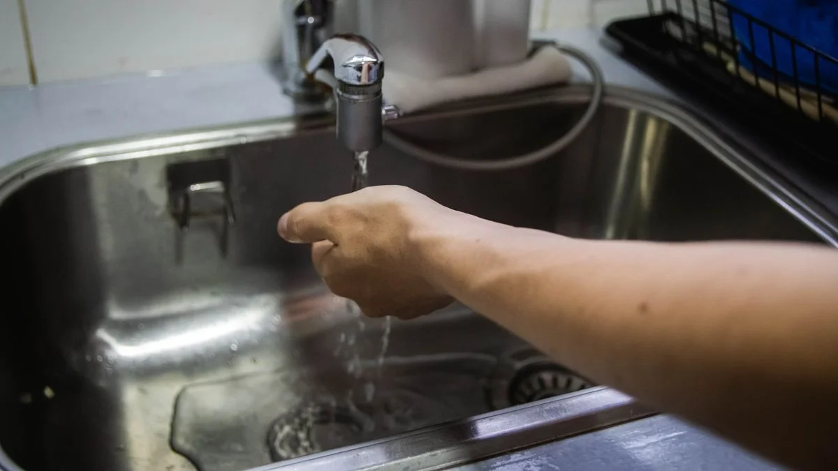 A horas del gran corte de agua en Mendoza: ¿Abren los comercios este sábado?