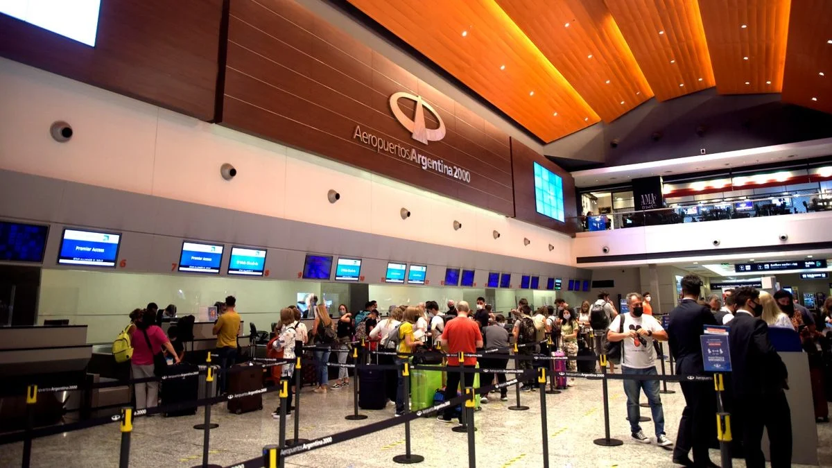 Cayó el turismo local y los viajes al exterior aumentaron 114%: estos son los 3 destinos favoritos