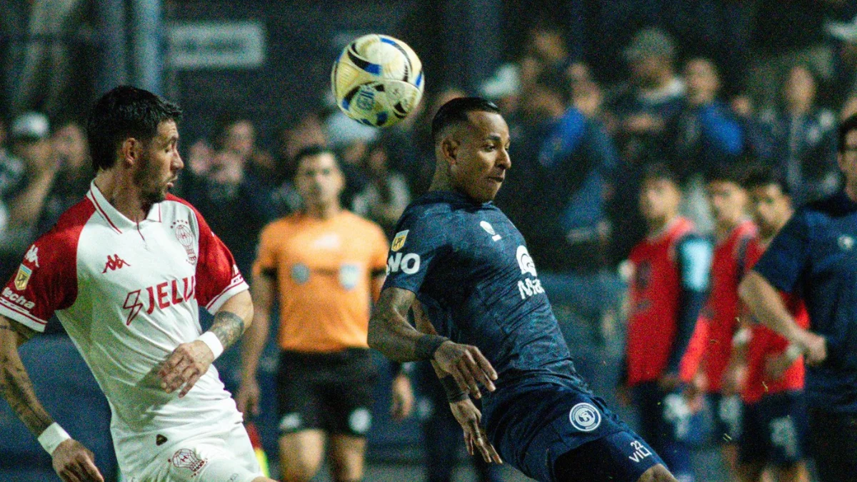 Independiente Rivadavia igualó ante Huracán en el Bautista Gargantini