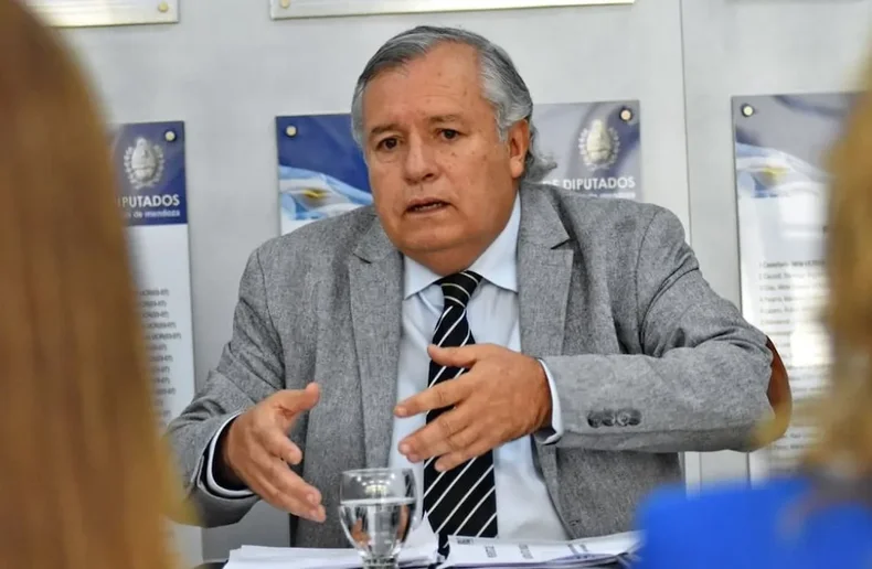 Gabriel Balsells Mir&oacute;, Auditor General de &Eacute;tica P&uacute;blica le dijo a Capital que resolviera el recurso presentado por Guti&eacute;rrez, algo que no ten&iacute;an pensado hacer.&nbsp;
