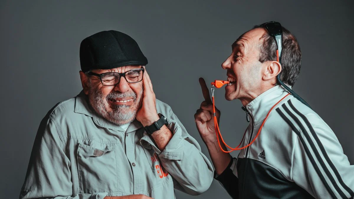 Aníbal Villa y Marcelo Lacerna presentan su trabajo de humor "Glorias del Este"
