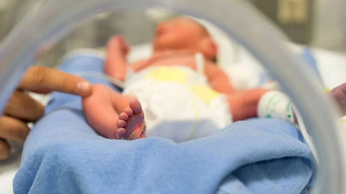 Cunas de rescate: la propuesta del Pro ante madres que abandonan a sus hijos