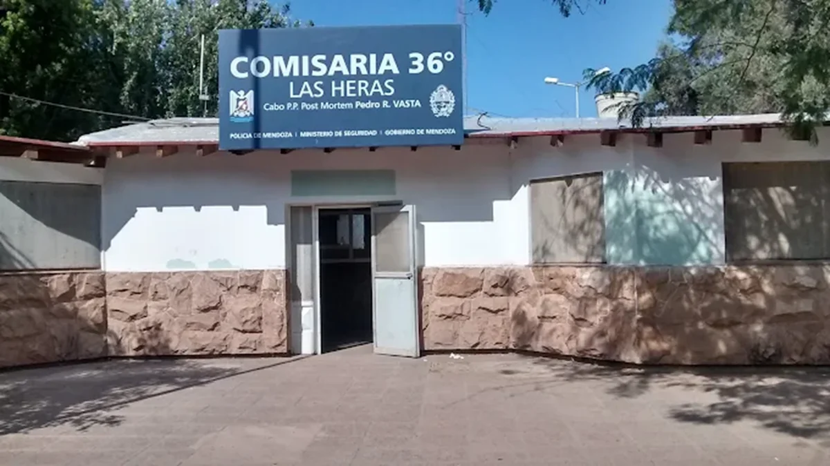 A mano armada: un hombre circulaba en bicicleta cuando fue sorprendido por dos delincuentes que se la robaron