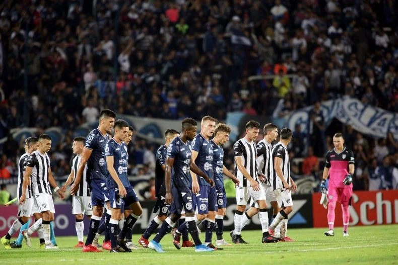 Independiente Rivadavia y Gimnasia se ver&aacute;n las caras en el Apertura.