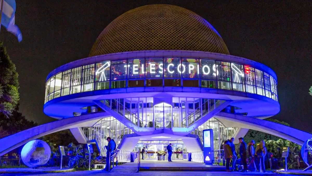 Tras el escándalo por la Astrología, suspendieron la presentación de un libro en el Planetario