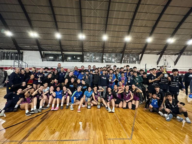 Este domingo finalizó el Regional Sub 14 de vóley.