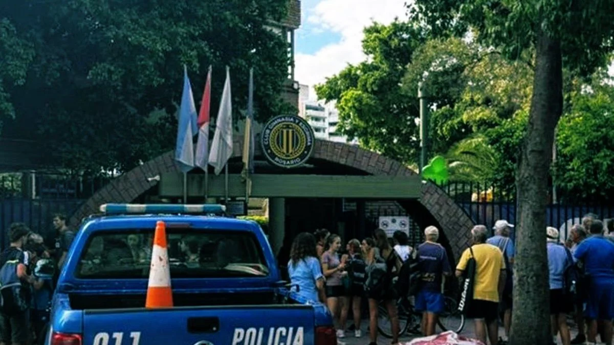 A pesar de las amenazas con sanciones, siguen las protestas de policías en Santa Fe
