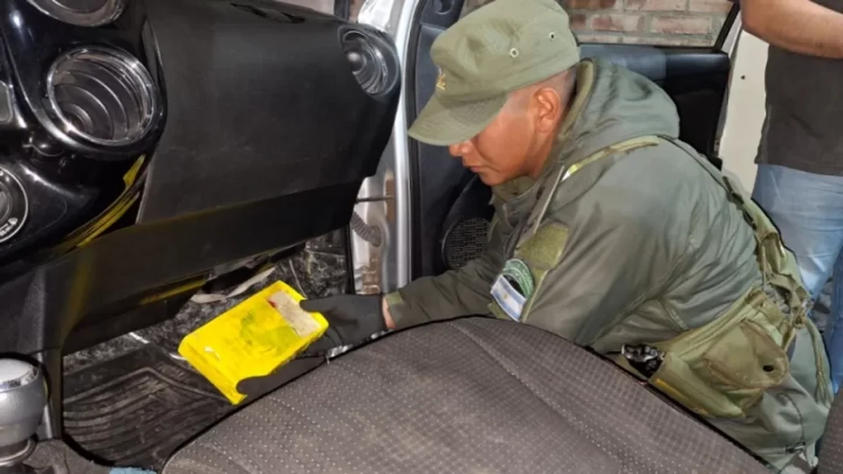 Llevaban desde Mendoza a San Juan más de un kilo de cocaína oculto en un auto: dos detenidos