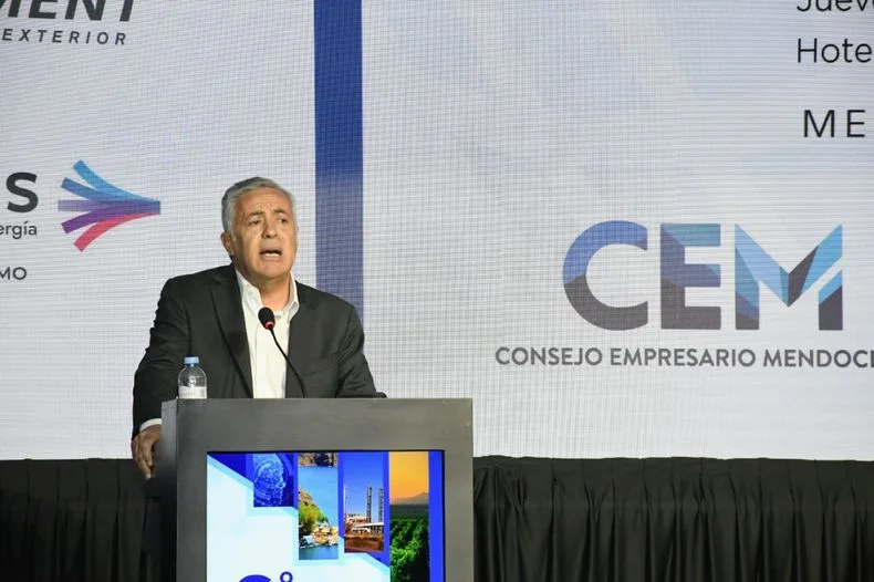 El gobernador Alfredo Cornejo en el Foro de Inversiones.&nbsp;