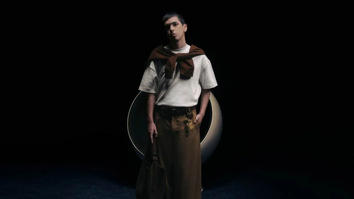 Milo J lanzó su nuevo álbum y sorprendió con una canción junto a Mercedes Sosa