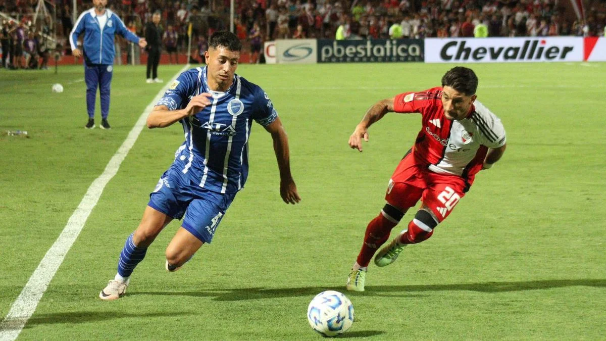 Godoy Cruz mejoró su imagen y empató ante un deslucido River en el Malvinas Argentinas