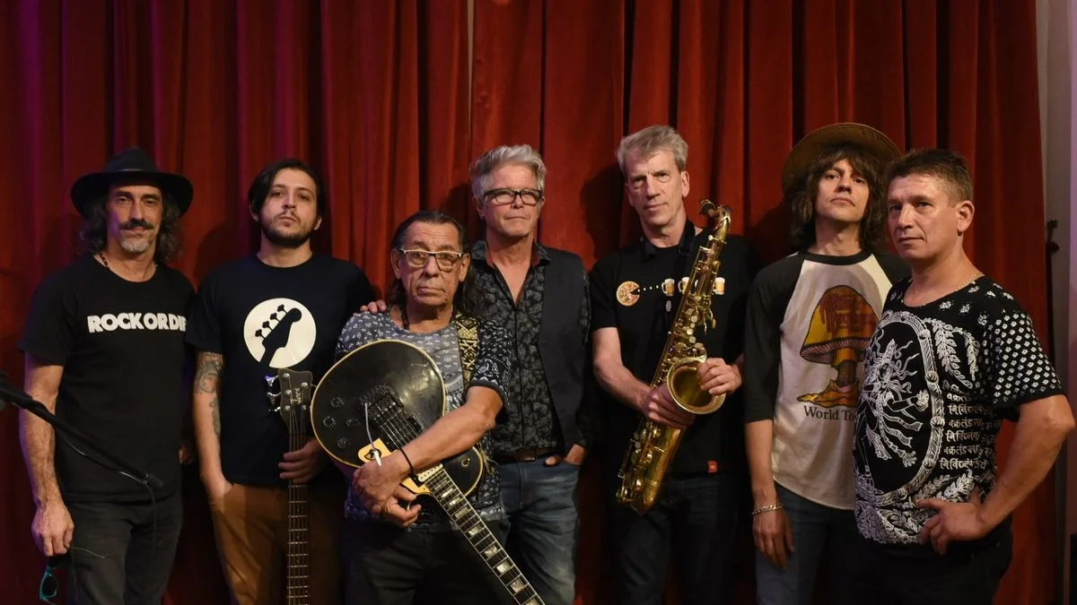 Los Abuelos de la Nada en el Teatro Plaza: abre el mendocino Juan Pablo Staiti