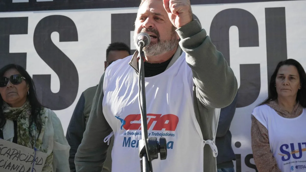 Arde la interna del PJ en el SUTE: denuncian que el gremio pactó con Cornejo para impedir la fiscalización