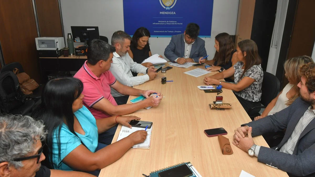Paritarias: el Gobierno y los gremios se vuelven a ver las caras por un nuevo aumento salarial