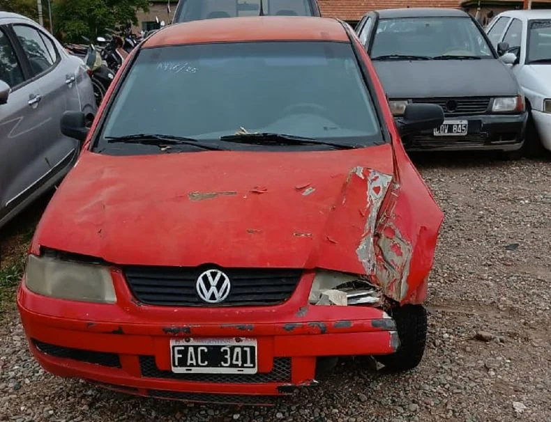 Tras tomar mucho alcohol, Mamaní manejó este Volkswagen Gol.