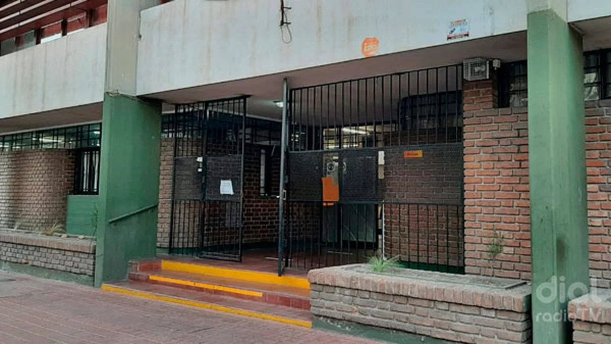 San Rafael: alumnos fueron "con mantas" a clases por la falta de un operario de calderas