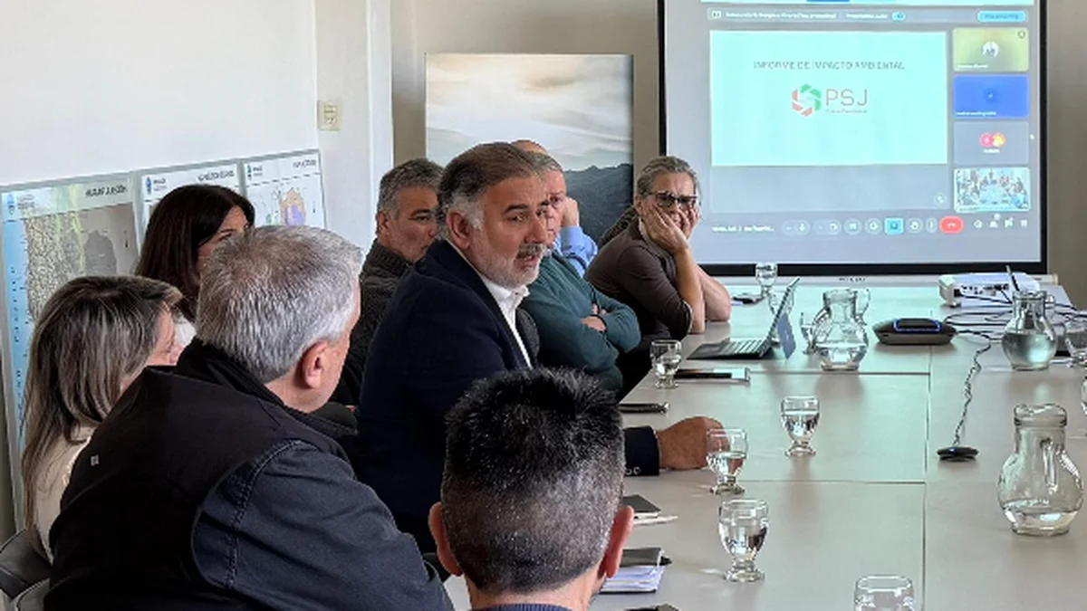 Referentes de San Jorge y funcionarios de Cornejo analizaron el lapidario informe de la UNCuyo sobre la mina