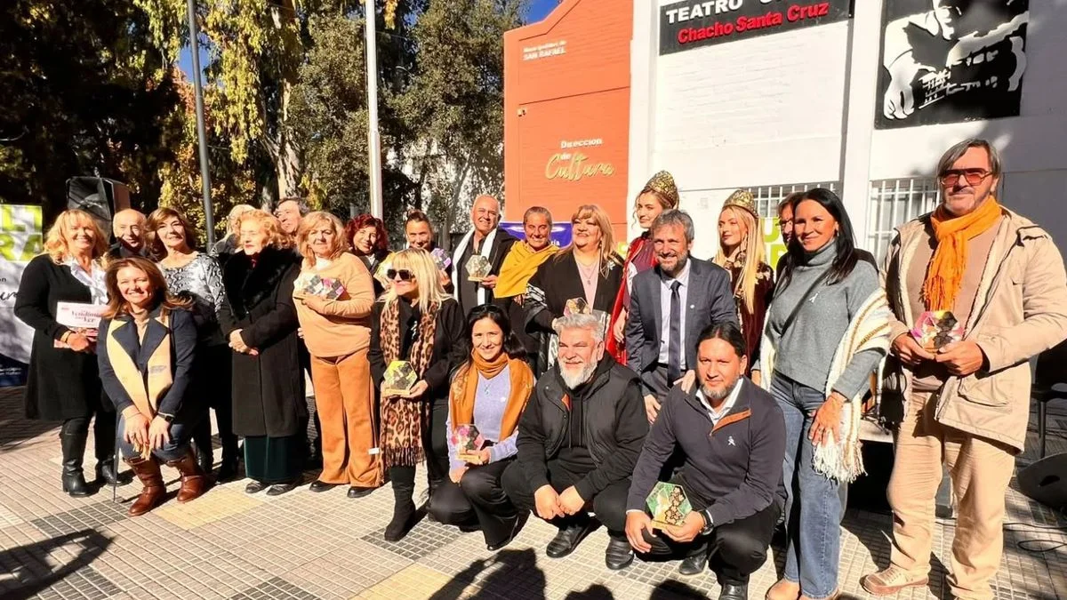 Vendimia en San Rafael: homenajearon a reinas y virreinas de mandato cumplido
